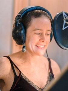 Alejandra – Mexican & American Female Voice