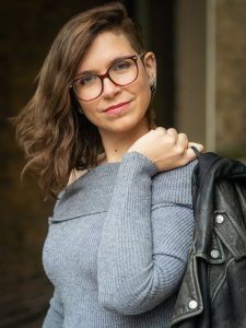 Jess – French, Polish & English Female Voice