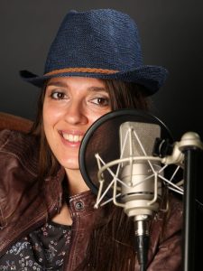 Julie J – French Female Voice